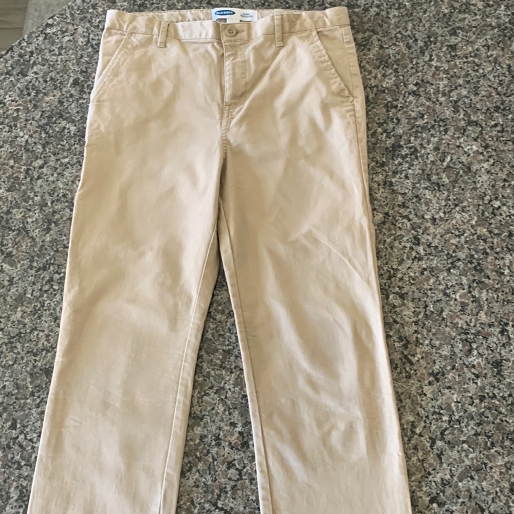 Boys khakis pants. Old Navy. Size 18 skinny fit, built in FLEX. Good condition